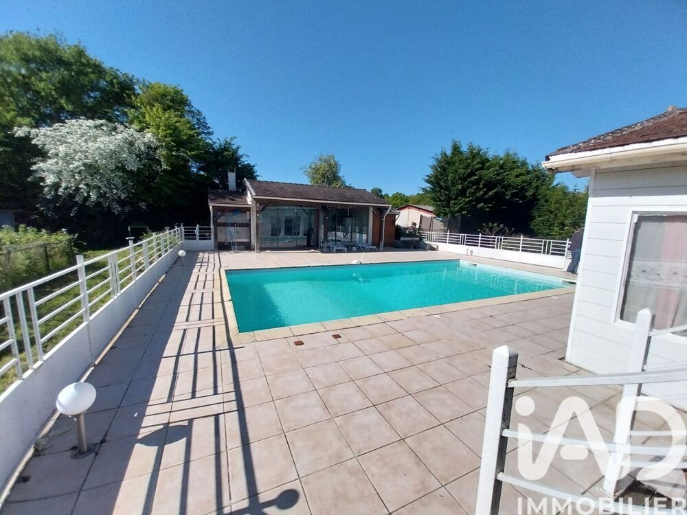 Vente Maison Vente Maison traditionnelle 6 pièces La charmée