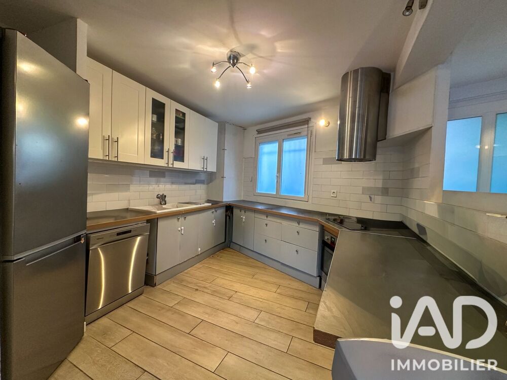 Vente Maison Vente Maison de ville 4 pièces Cuers