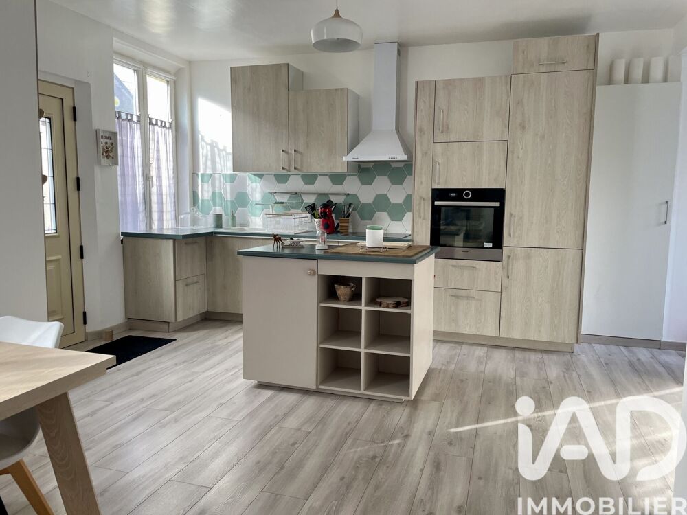 Maison 4 pièces 112 m² · à La Neuville-Roy · 112 m² · 202 000 €
