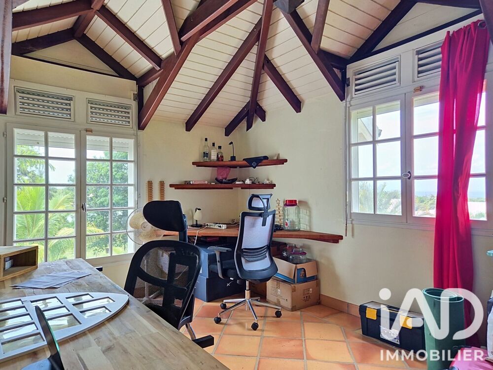 à vendre  Maison Sainte-Rose (97115)
