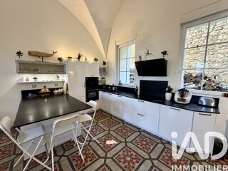  Maison à vendre 15 + pièces 576 m²