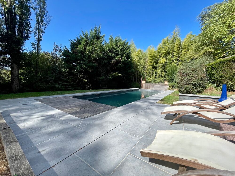 Villa contemporaine d'exception sur 2000 m2 de terrain Piscine