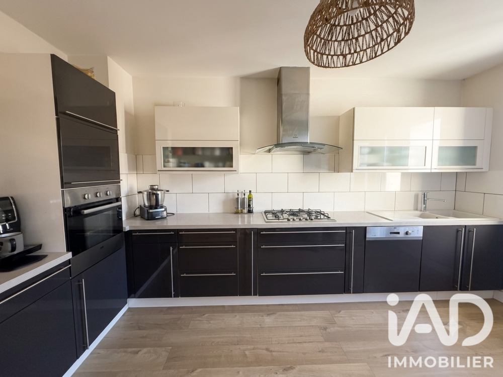 Vente Maison Vente Maison de campagne 8 pièces Charnay-lès-mâcon