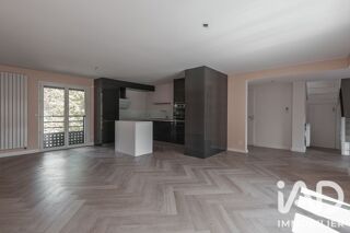  Appartement à louer 3 pièces 101 m²