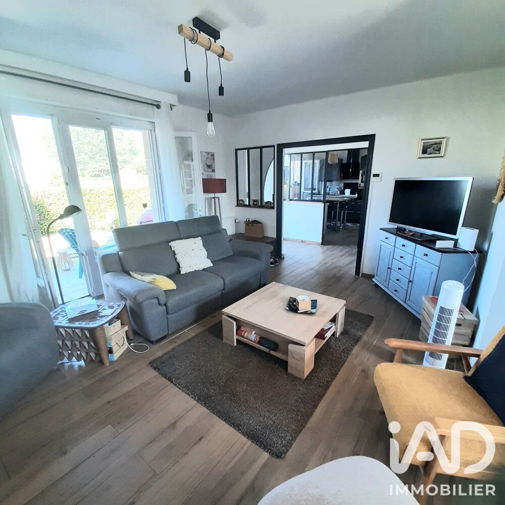 Vente Maison Vente Maison de village 5 pièces Rostrenen