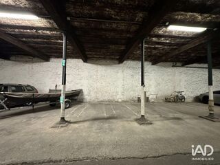  Parking / Garage à louer 11 m²