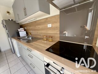  Appartement à louer 5 pièces 77 m²