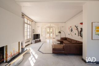  Maison à vendre 10 pièces 334 m²