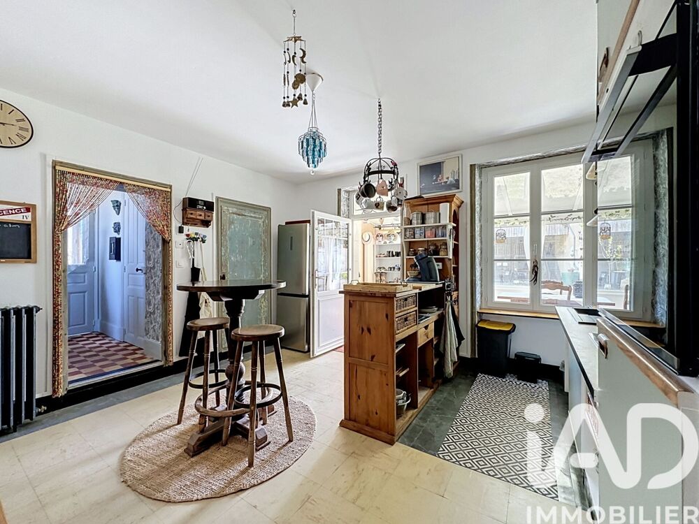 vente Maison - 6 pièce(s) - 184 m² Thouars (79100)