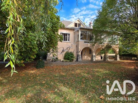   Vente Maison/villa 8 pièces Maison - 8 pièce(s) - 159 m²