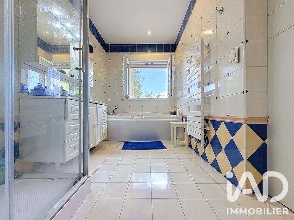 à vendre  Maison La Cadière-d'Azur (83740)