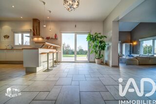  Maison � vendre 8 pi�ces 214 m�