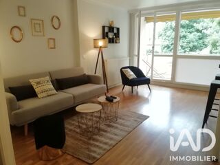  Appartement à louer 5 pièces 101 m²