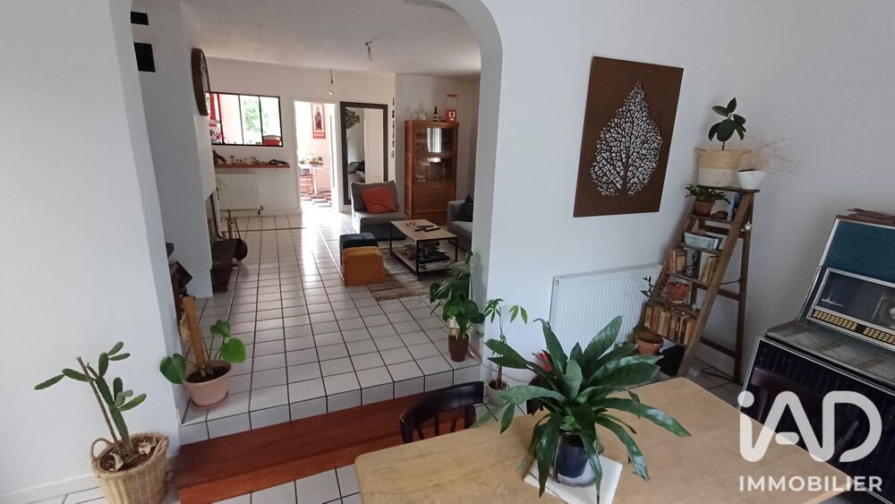Vente Maison Vente Maison/villa 7 pièces Plaimpied-givaudins