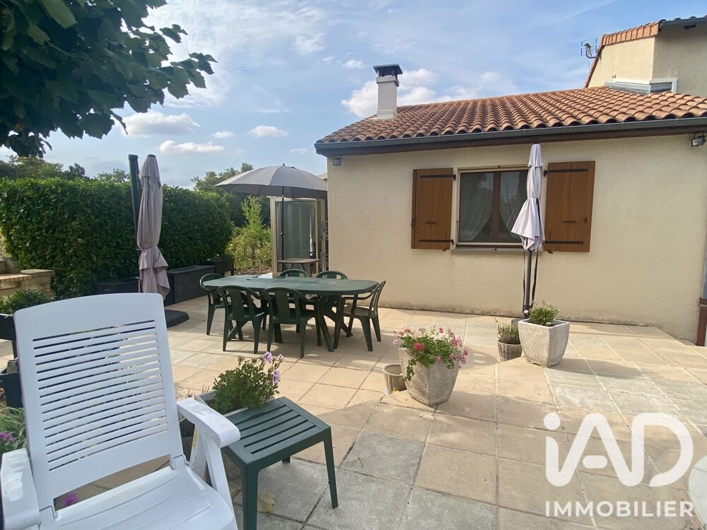Vente Maison Vente Maison/villa 7 pièces Juillac-le-coq