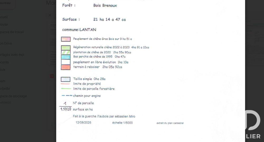 vente Terrain - 211447 m² Lantan (18130)