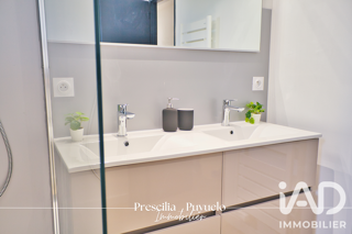  Appartement à louer 4 pièces 85 m²