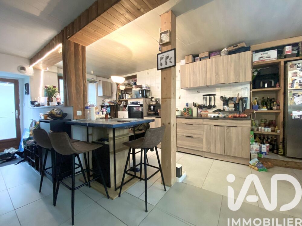 Vente Maison Vente Maison de ville 5 pièces Dore-l'Église