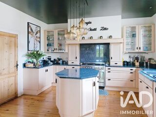  Maison à vendre 12 pièces 437 m²