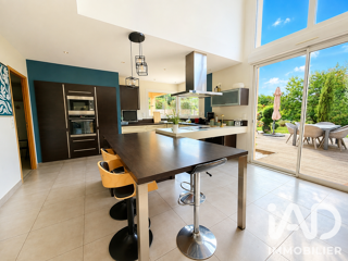  Maison à vendre 8 pièces 198 m²