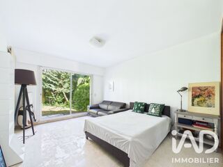  Maison à louer 6 pièces 233 m²
