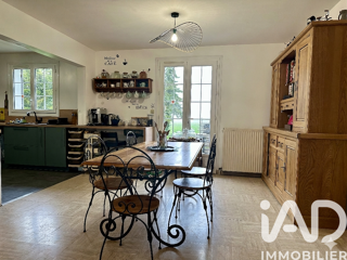  Maison à vendre 11 pièces 266 m²