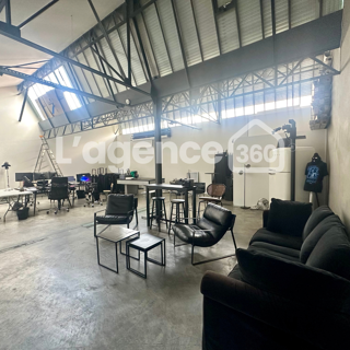   À louer - Atelier / Bureaux atypiques esprit loft - 228 m² Arcueil