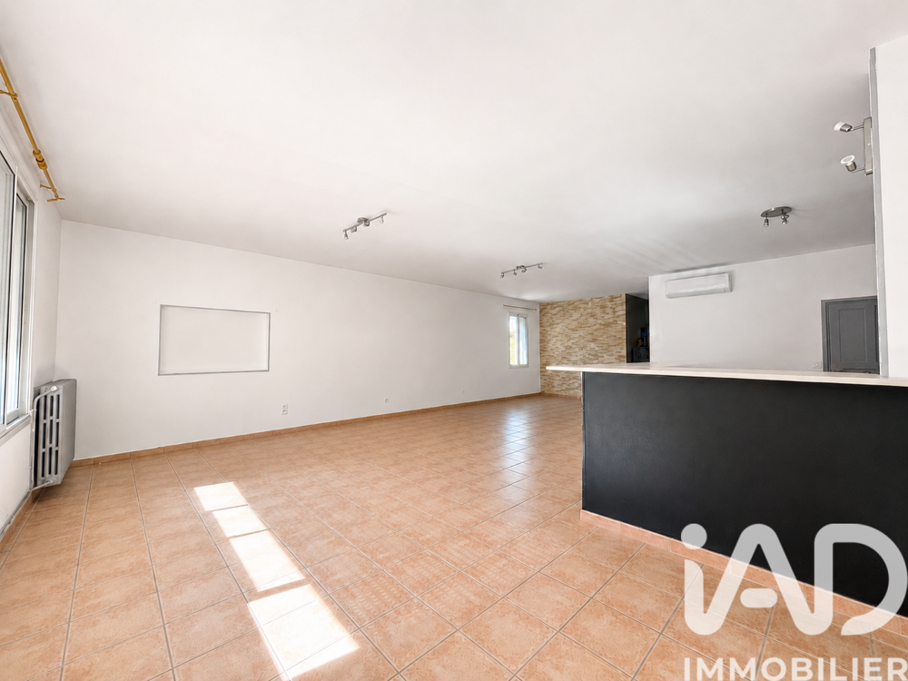 location Maison - 4 pièce(s) - 142 m² Puissalicon (34480)