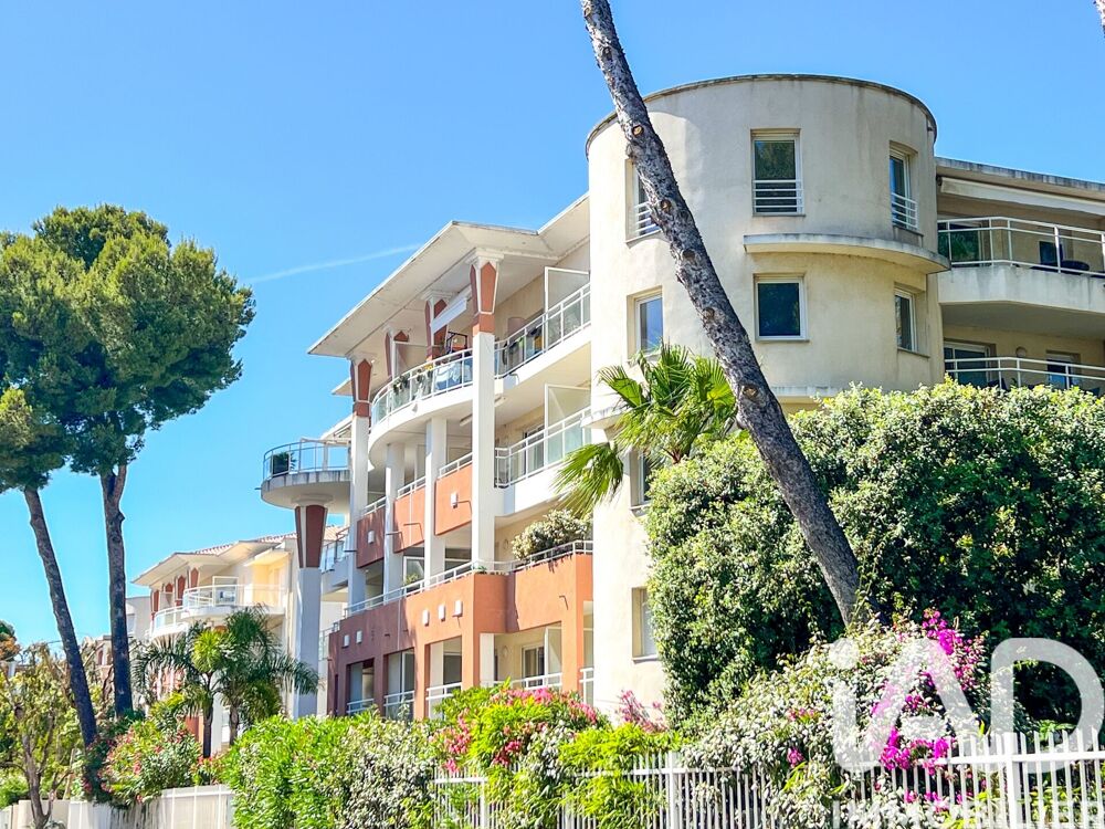 à vendre  Appartement Hyères (83400)