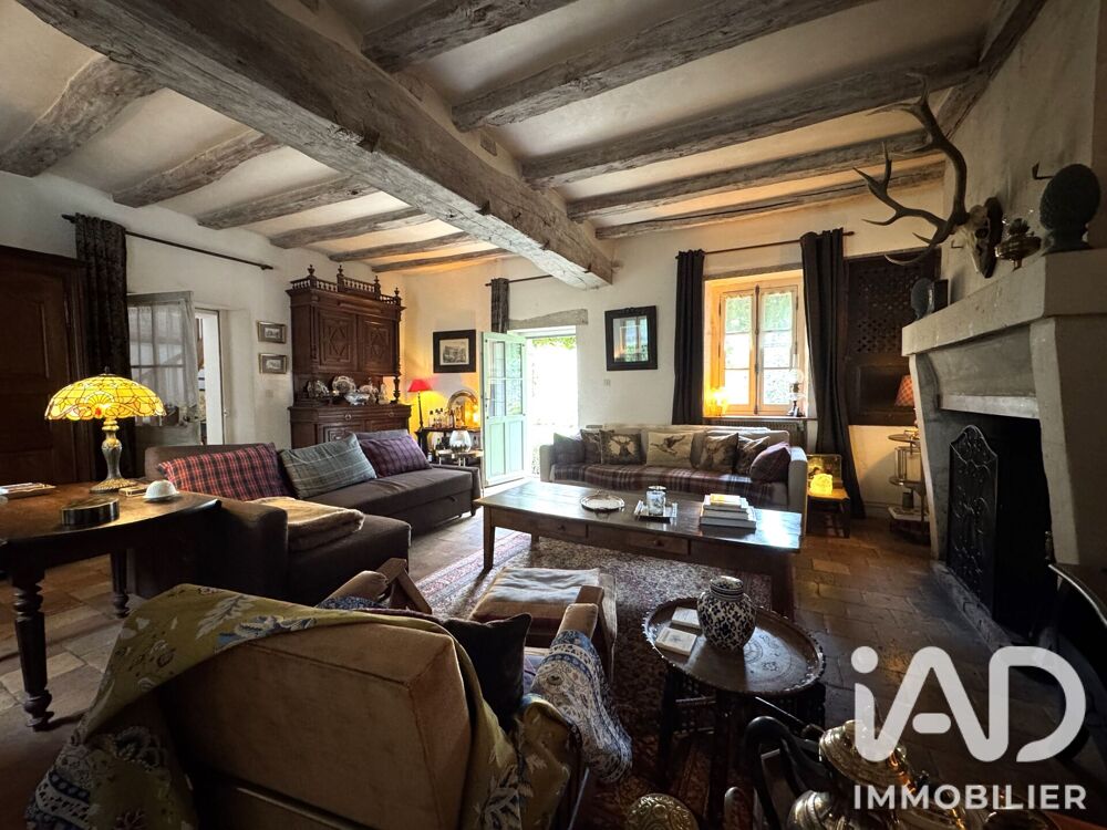 Vente Maison Vente Maison de campagne 8 pièces Noyant-de-touraine
