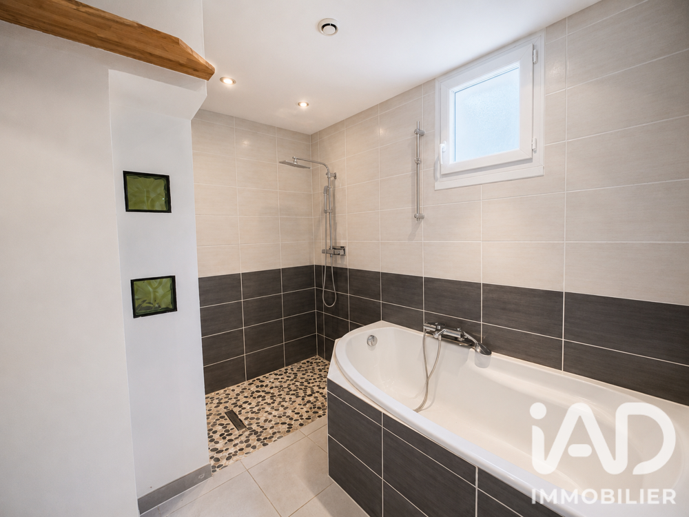 Vente Maison Vente Maison de village 3 pièces Les gours