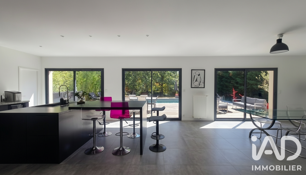 Vente Maison Vente Maison d'architecte 6 pièces Rouffiac-tolosan