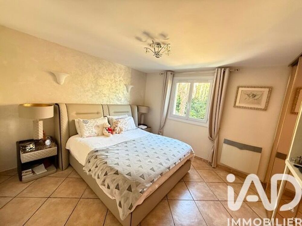 à vendre  Maison Cagnes-sur-Mer (06800)