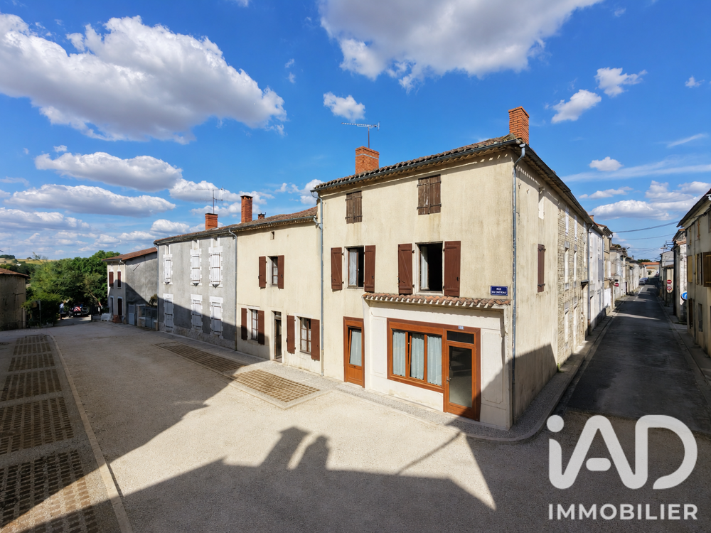 Maison 5 pièces 126 m² · à Mansle · 126 m² · 89 000 €
