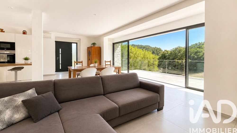 � vendre  Maison Carqueiranne (83320)