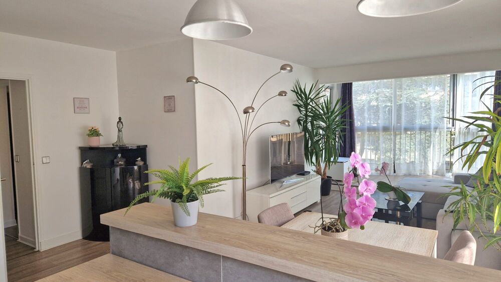 Lumineux 3 pièces de 70m2 avec garage, proche commodités