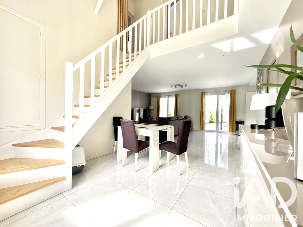 Vente Maison Vente Maison traditionnelle 7 pièces Pontault-combault