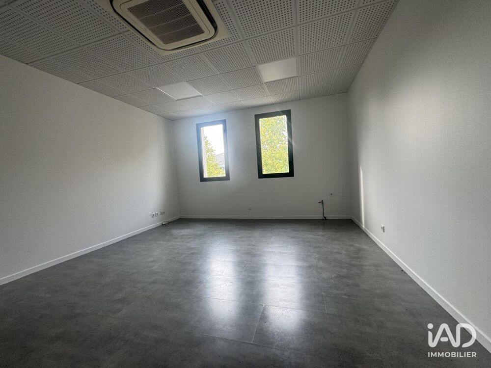   Location Bureaux 27 m&sup2; Bailly-romainvilliers