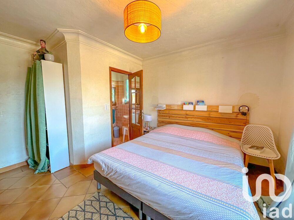 à vendre  Maison Roquebrune-sur-Argens (83520)