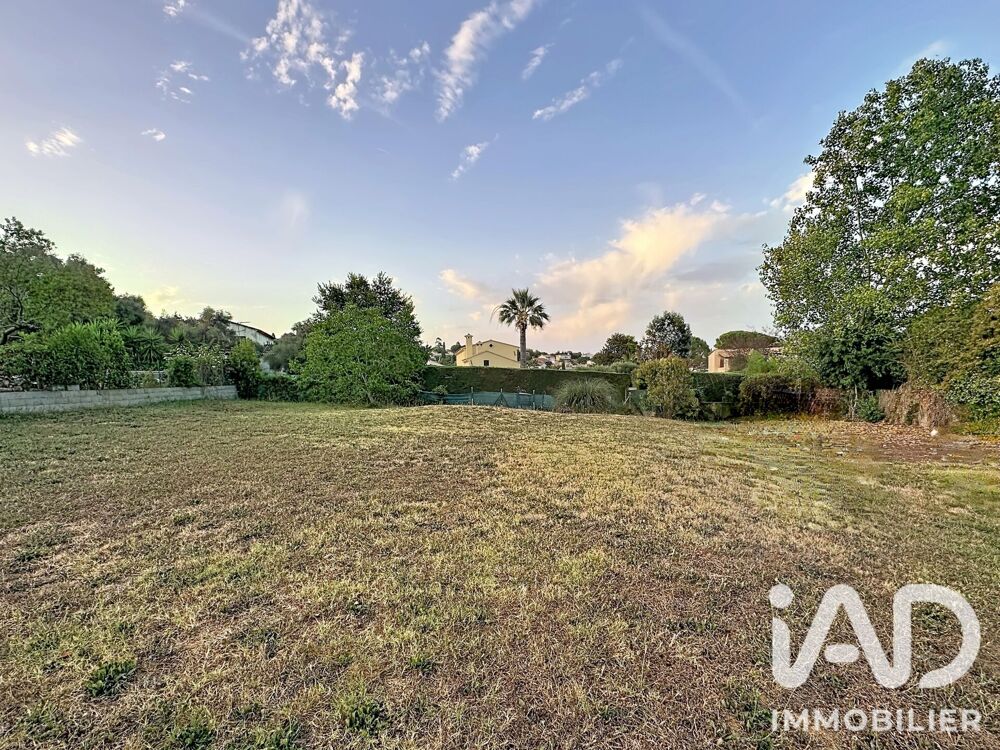 Vente Terrain Vente Terrain à bâtir 1 115 m&sup2; Antibes