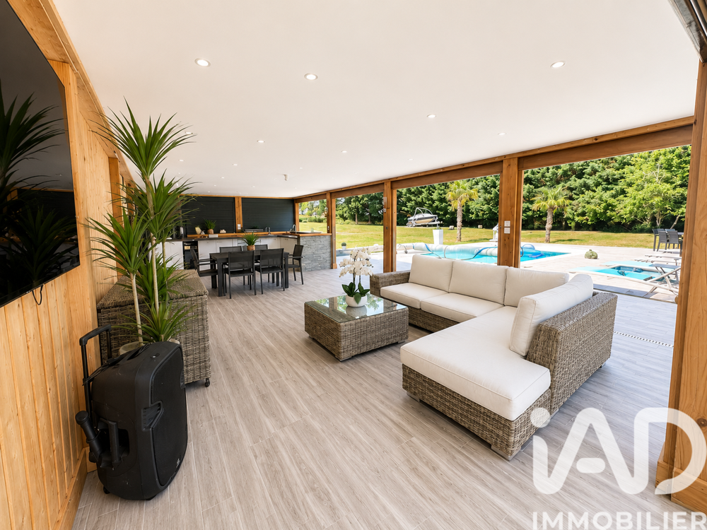 à vendre  Maison Villeneuve-sur-Yonne (89500)