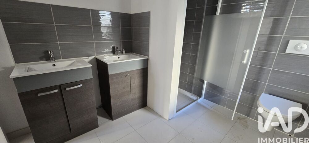 Location Appartement Location Appartement 5 pièces Saint-saturnin-lès-avignon