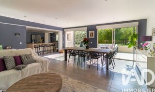  Maison à vendre 9 pièces 243 m²