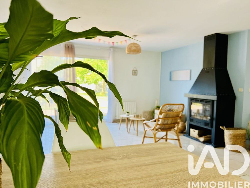 vente Maison - 4 pièce(s) - 95 m² Bouhet (17540)