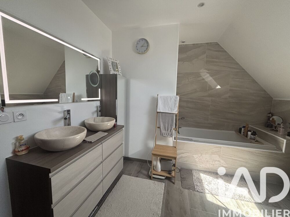 vente Maison - 5 pièce(s) - 144 m² Estissac (10190)