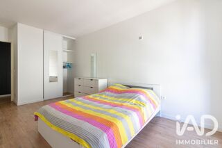  Appartement à louer 5 pièces 130 m²