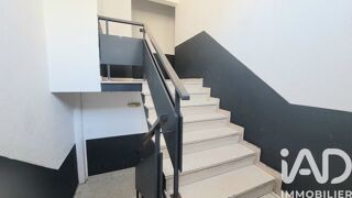  Immeuble à vendre 1700 m²