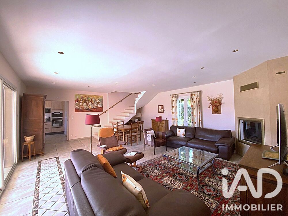 à vendre  Maison L'Isle-sur-la-Sorgue (84800)