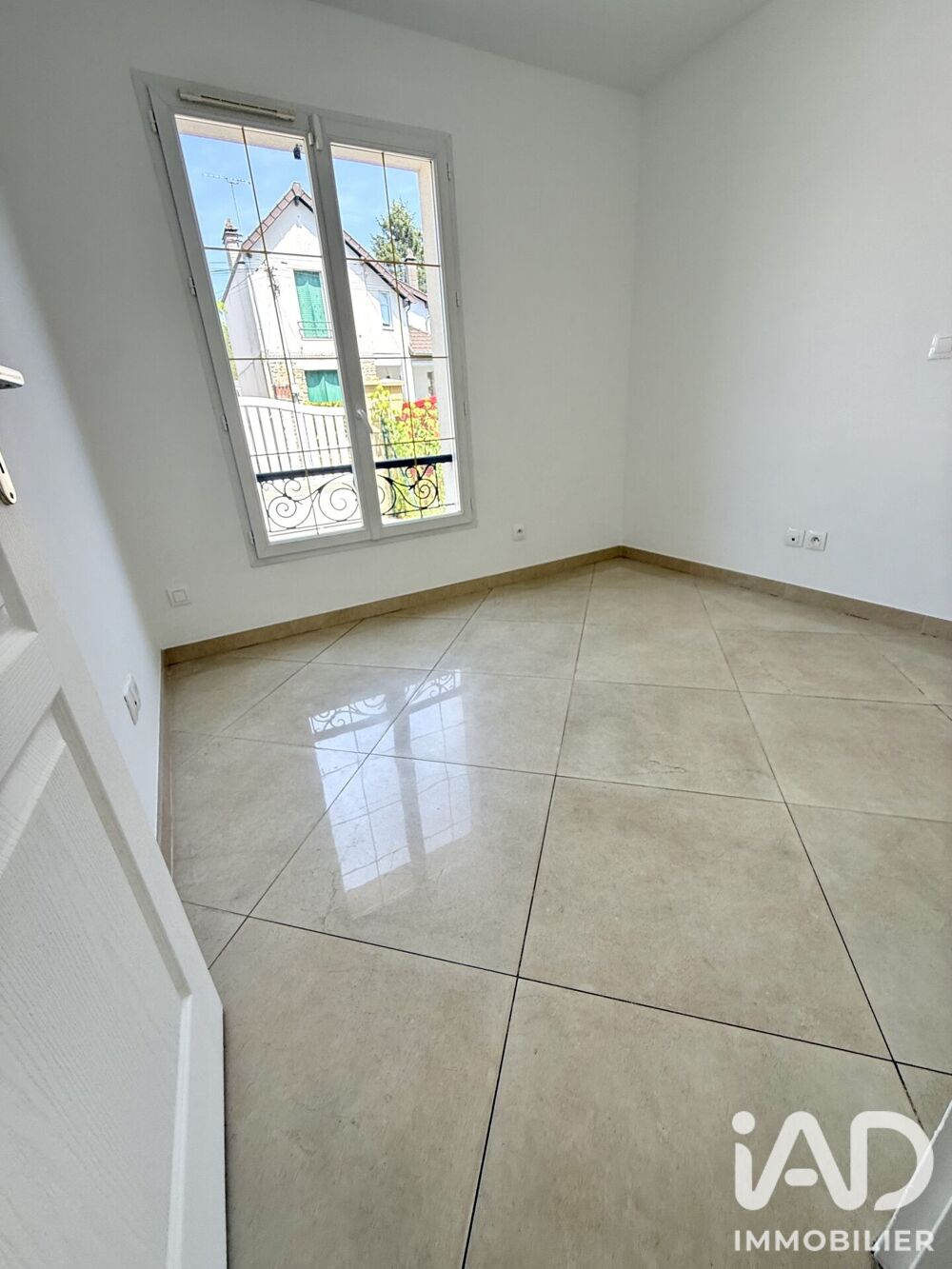 location Maison - 5 pièce(s) - 115 m² Brunoy (91800)
