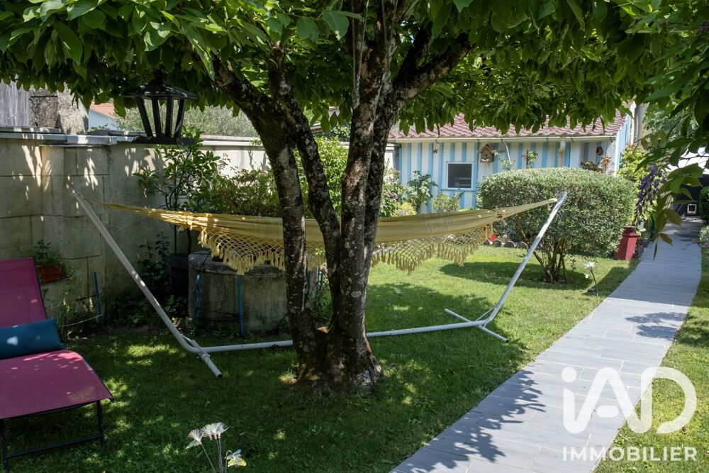 à vendre  Maison Saint-Denis-de-Pile (33910)